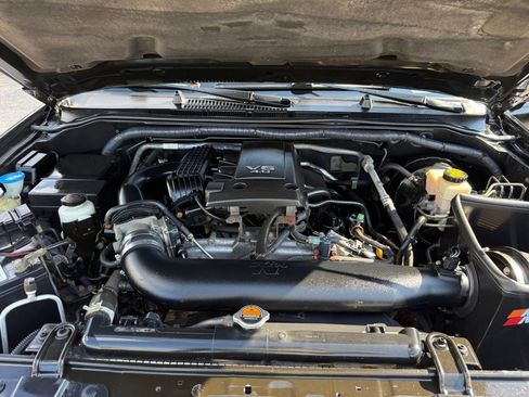 Used 2015 Nissan Frontier PRO-4X AWD/4WD image 39