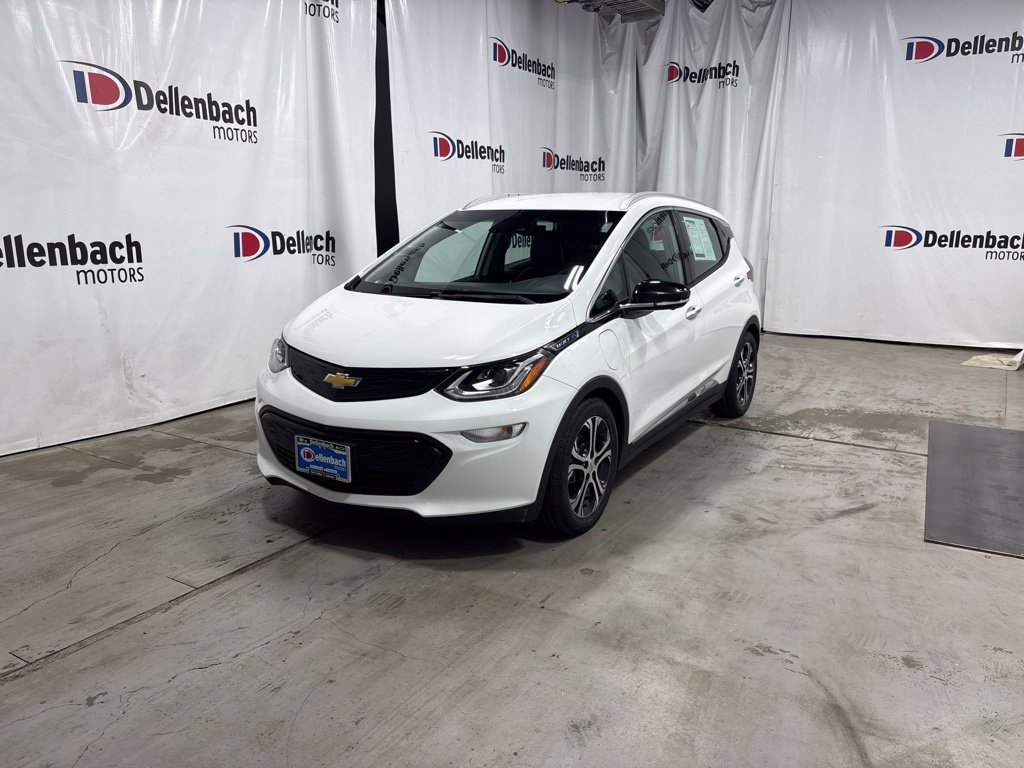 Used 2020 Chevrolet Bolt Premier w/ Infotainment Package FWD image 1