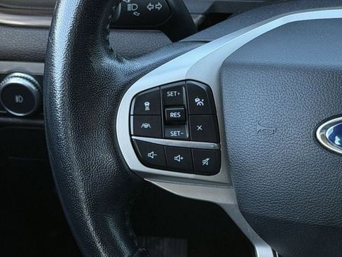 Used 2021 Ford Explorer Limited w/ Equipment Group 301A image 14