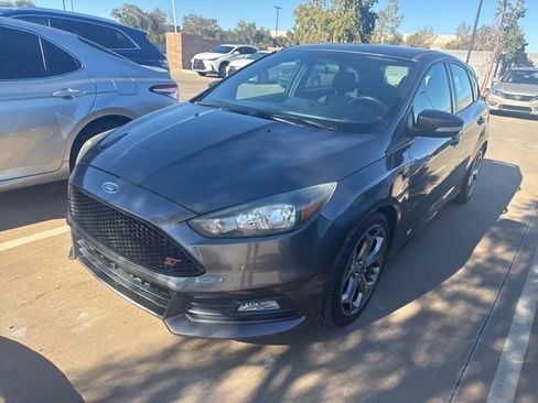 Used 2016 Ford Focus ST image 1