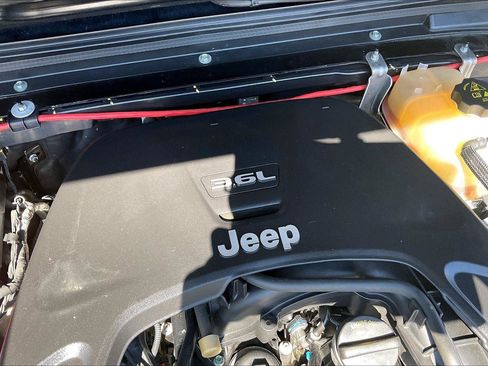 Used 2020 Jeep Gladiator Rubicon AWD/4WD image 34