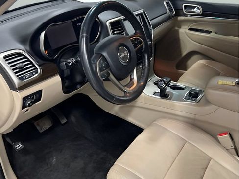 Used 2015 Jeep Grand Cherokee Limited w/ Luxury Group II AWD/4WD image 9