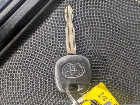 Used 2019 Toyota Sienna LE image 33