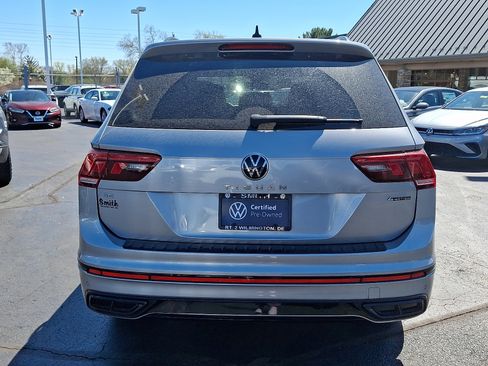 Certified 2022 Volkswagen Tiguan SE R-Line AWD/4WD image 5
