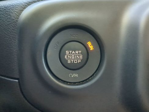 Certified 2021 Jeep Gladiator Overland w/ Popular Equipment Package image 26