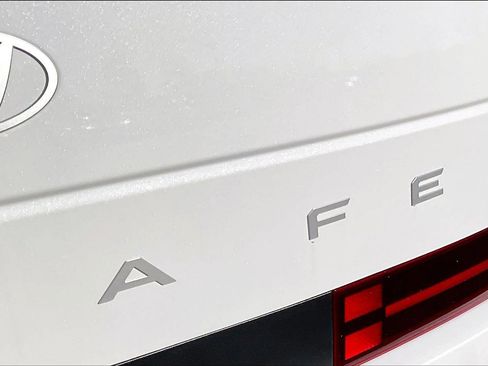 New 2026 Hyundai Santa Fe SEL image 9