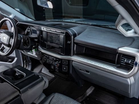 Used 2023 Ford F250 XL w/ STX Appearance Package image 17