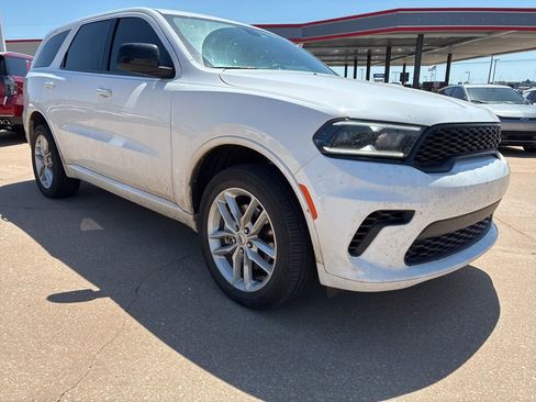 Used 2025 Dodge Durango GT AWD/4WD image 3