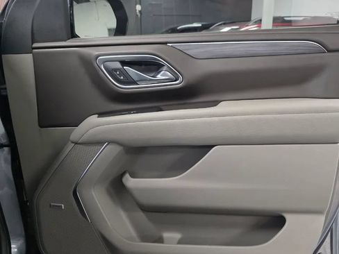 Used 2021 GMC Yukon SLT w/ SLT Premium Package RWD image 8