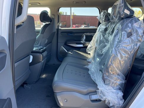 New 2026 Kia EV9 Wind image 12