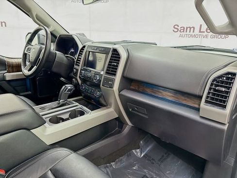 Used 2019 Ford F150 Lariat image 31