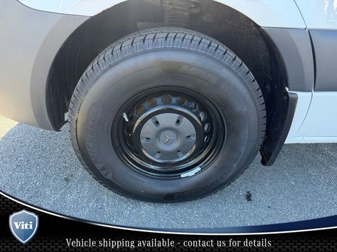 Used 2025 Mercedes-Benz Sprinter 2500 image 12