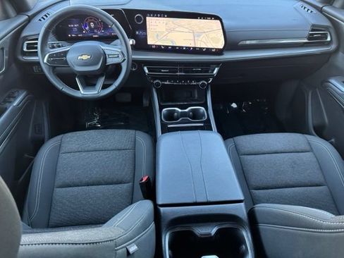 Certified 2024 Chevrolet Traverse LT AWD/4WD image 13