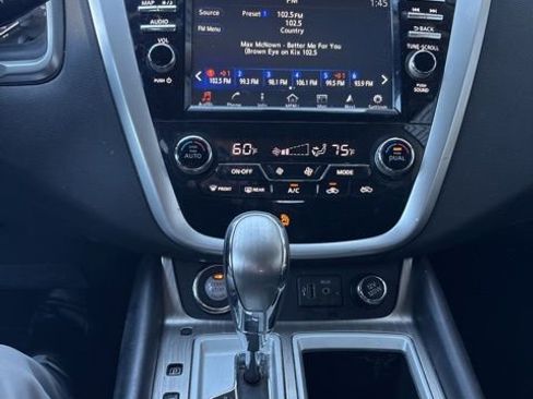 Certified 2018 Nissan Murano SV image 9