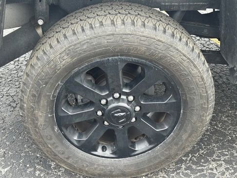 Used 2025 RAM 2500 Laramie image 12