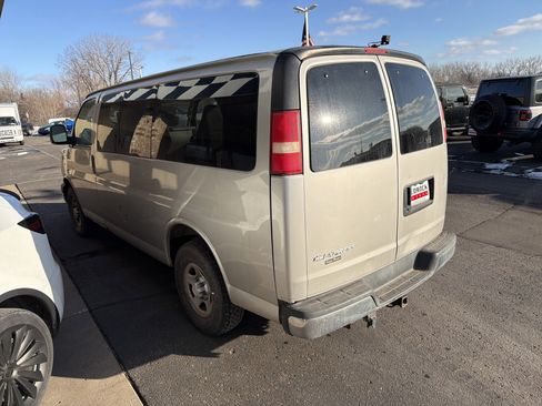 Used 2007 Chevrolet Express 1500 w/ Power and Light Package image 2