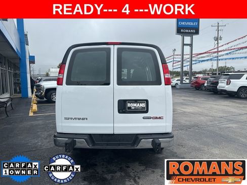 Used 2024 GMC Savana 2500 w/ Driver Convenience Package image 4
