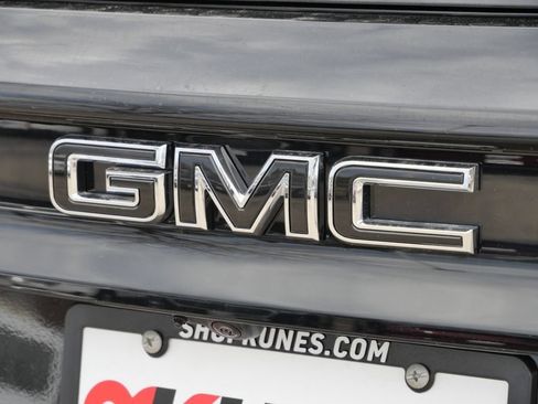 New 2026 GMC Acadia Elevation w/ Black Edition AWD/4WD image 13