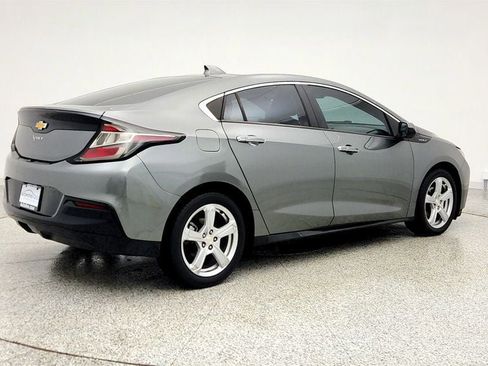 Used 2017 Chevrolet Volt LT w/ Comfort Package image 5