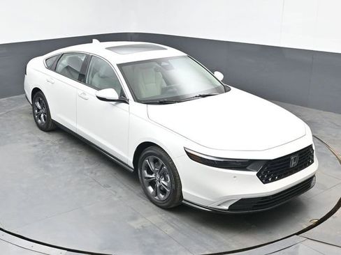 New 2026 Honda Accord EX-L image 13