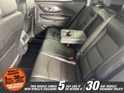 Certified 2023 GMC Terrain SLT w/ Infotainment Package II image 30