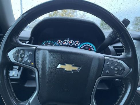 Used 2017 Chevrolet Suburban Premier AWD/4WD image 11
