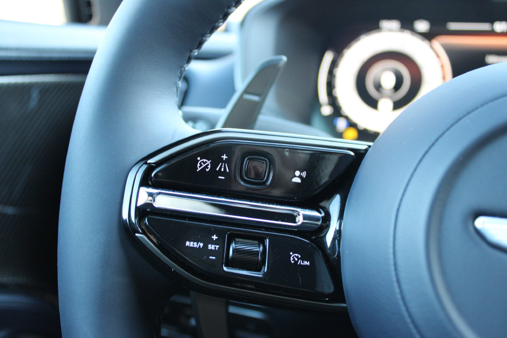 Used 2026 Aston Martin DBX 707 AWD/4WD image 17