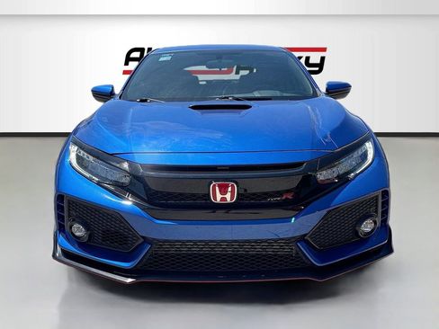 Used 2018 Honda Civic Type R image 2