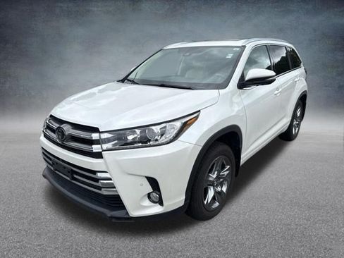 Used 2018 Toyota Highlander Limited Platinum AWD/4WD image 1