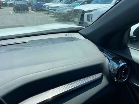 Used 2025 Chevrolet Equinox LT FWD image 35