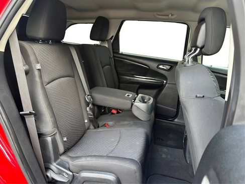 Used 2018 Dodge Journey SE w/ Connectivity Group FWD image 43