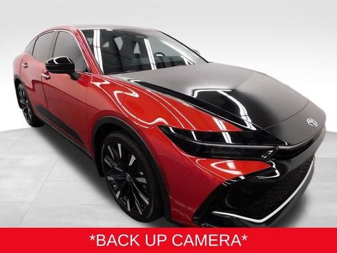 Used 2025 Toyota Crown Platinum image 8