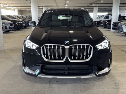 Used 2025 BMW X1 xDrive28i w/ Technology Package image 3