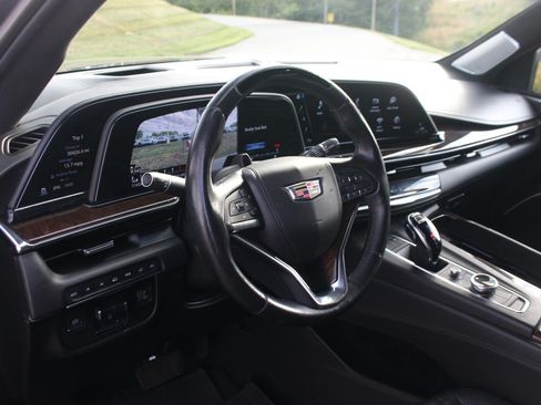 Used 2021 Cadillac Escalade ESV Sport Platinum AWD/4WD image 15