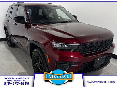 Used 2025 Jeep Grand Cherokee Altitude