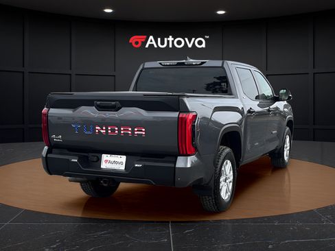Used 2024 Toyota Tundra SR5 w/ SR5 Convenience Package AWD/4WD image 5