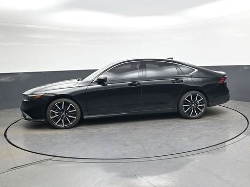 Used 2023 Honda Accord Touring image 8