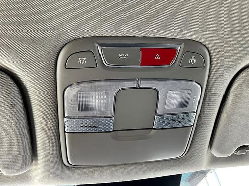 Used 2023 Kia Telluride LX image 31