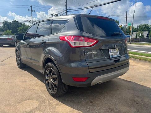 Used 2015 Ford Escape S FWD image 7