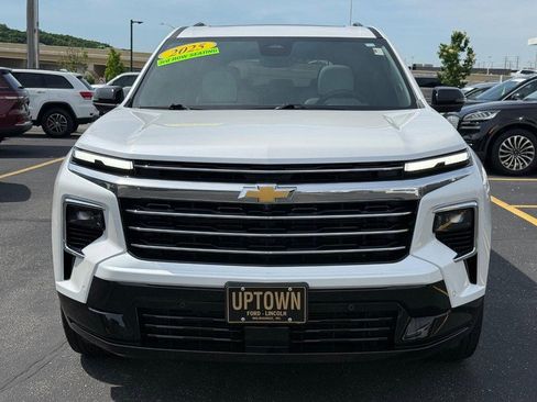 Used 2025 Chevrolet Traverse High Country w/ LPO, Floor Liner Package AWD/4WD image 11
