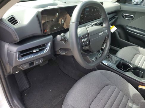 Certified 2025 Kia K4 EX FWD image 16