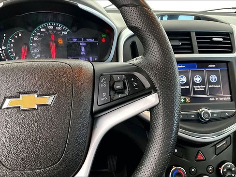 Used 2020 Chevrolet Sonic LT image 28