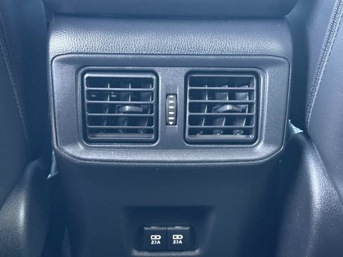 Used 2020 Toyota RAV4 Limited FWD image 18