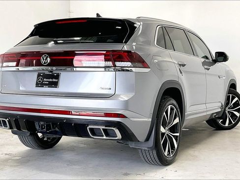 Used 2024 Volkswagen Atlas Cross Sport SEL Premium R-Line AWD/4WD image 12