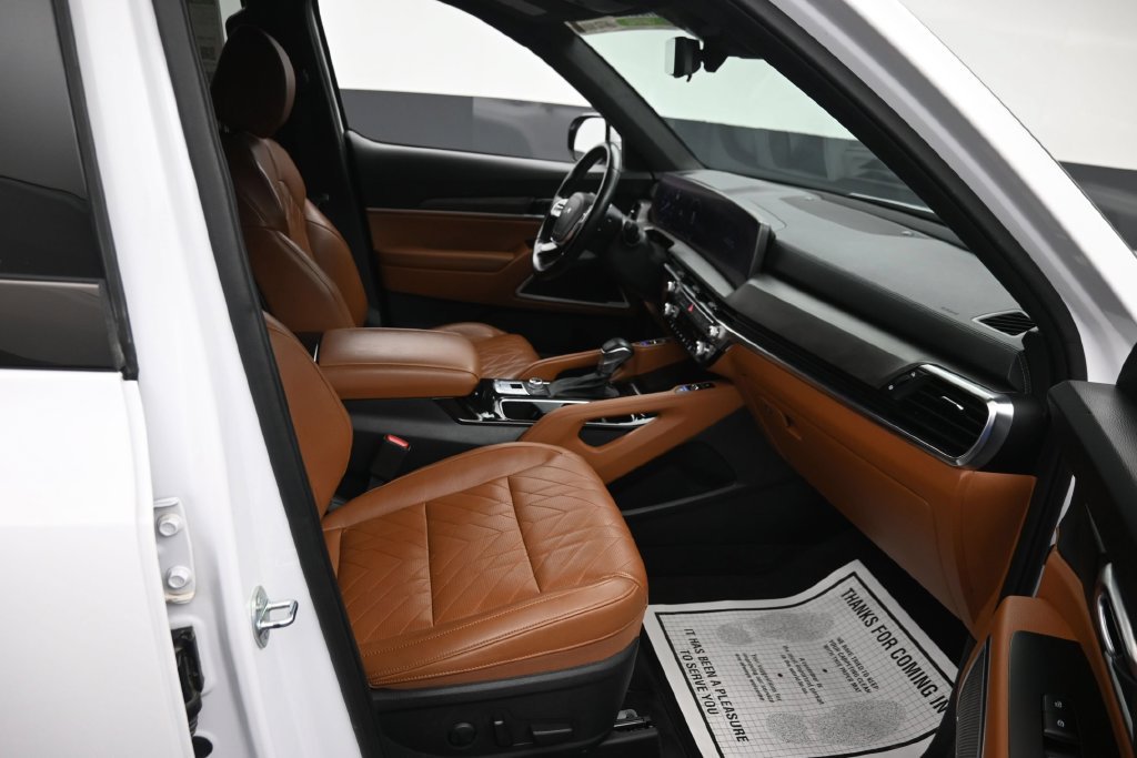 Used 2024 Kia Telluride SX Prestige X-Pro AWD/4WD image 9
