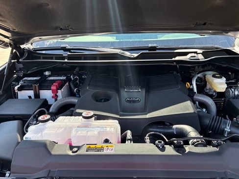 New 2026 Toyota Tundra Limited AWD/4WD image 29