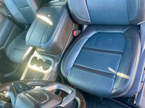 Used 2023 GMC Sierra 2500 Denali w/ Denali Ultimate Package image 44