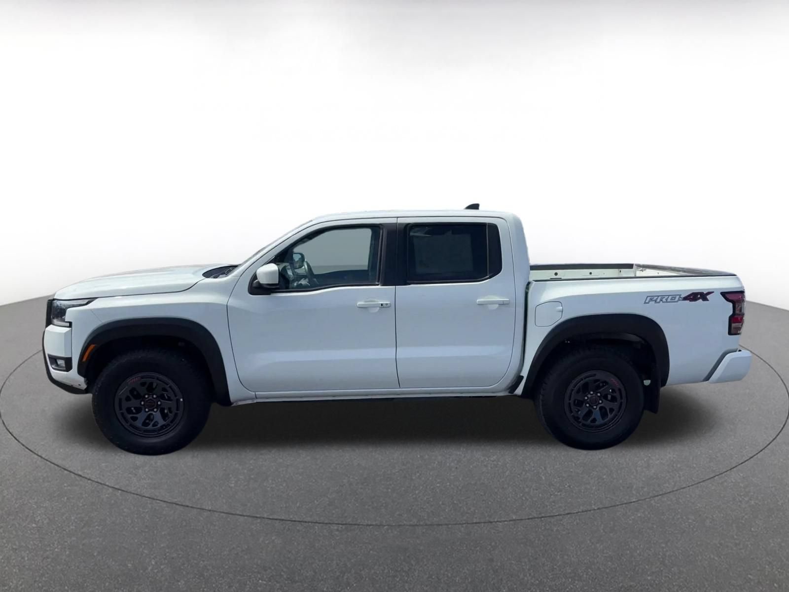 Used 2026 Nissan Frontier PRO-4X AWD/4WD image 8
