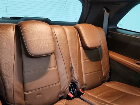 Used 2025 Mercedes-Benz GLS 450 4MATIC image 29