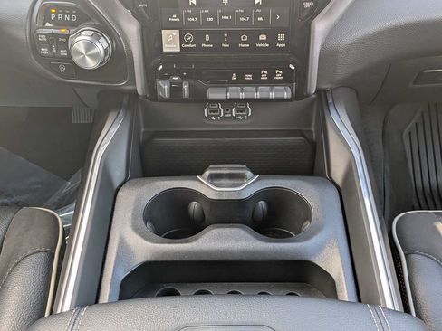 Used 2023 RAM 1500 Laramie AWD/4WD image 18